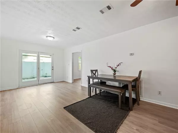 Atlanta, GA 30350,310 Winding River DR #C