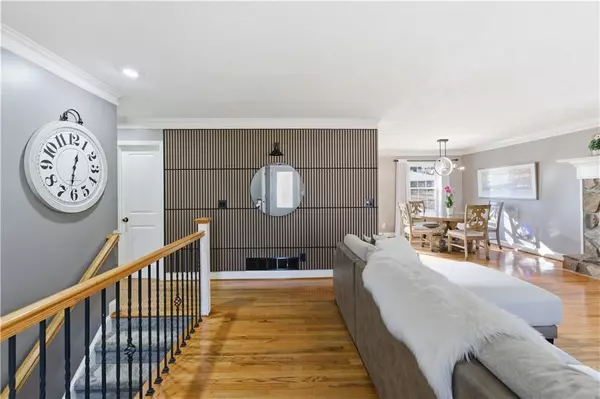 Canton, GA 30115,223 Hickory LN