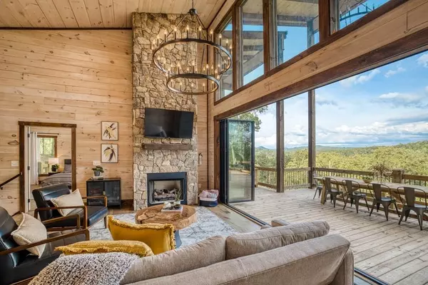 Mineral Bluff, GA 30059,381 Mountain Rivers LN