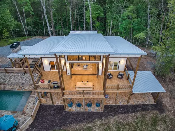 Mineral Bluff, GA 30559,150 Oak Hill DR