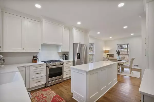 Marietta, GA 30064,827 Hickory DR SW