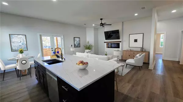 East Point, GA 30344,2152 Castlewood ST