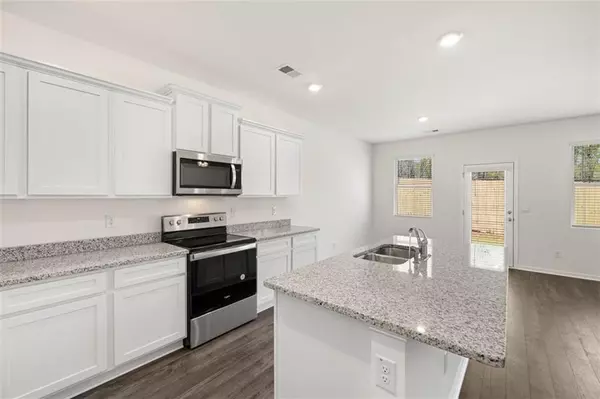 Newnan, GA 30265,225 Lauritsen WAY