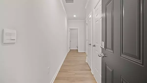 Flowery Branch, GA 30542,6664 Parsons ST