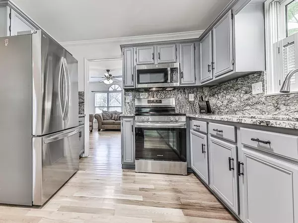 Cartersville, GA 30121,47 White Oak DR SE