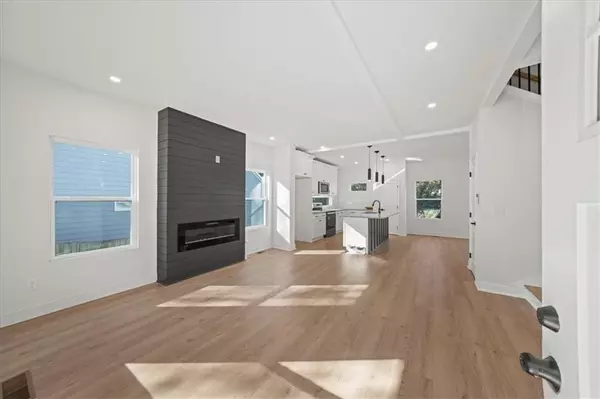 Atlanta, GA 30344,3105 Jones ST