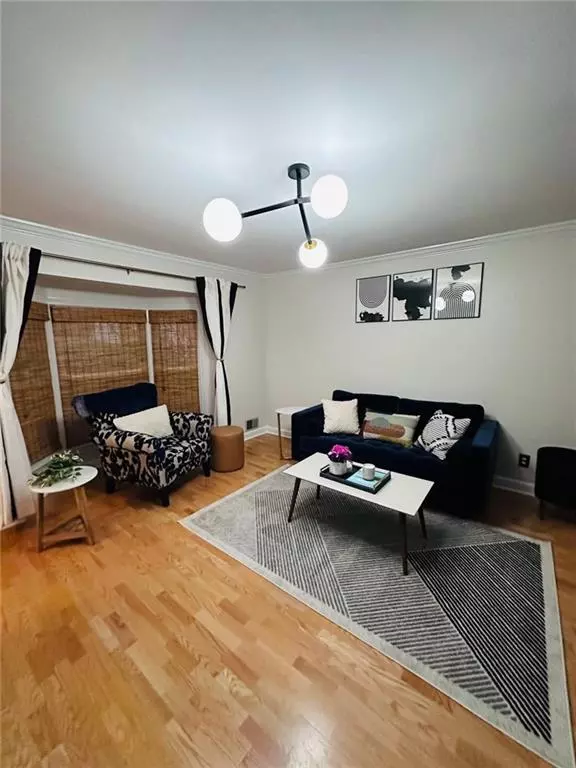 Atlanta, GA 30318,2312 Defoors Ferry RD NW