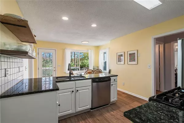 Kennesaw, GA 30144,219 Tennis Court LN NW