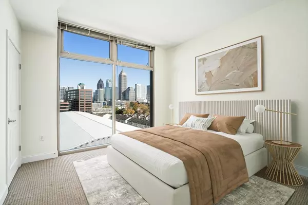 Atlanta, GA 30363,270 17th ST NW #702