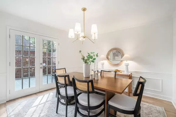 Atlanta, GA 30318,7 George Wythe PL NW