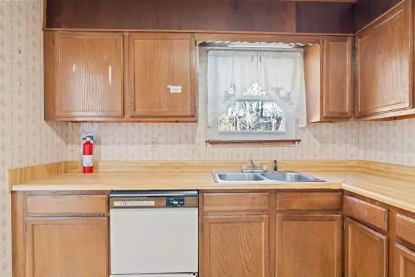 Snellville, GA 30039,3697 Chinaberry LN