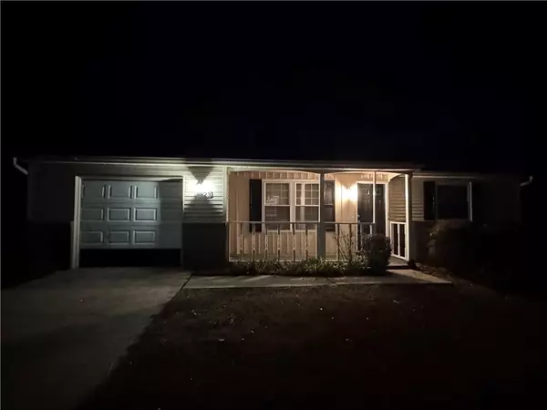 5323 Tracey DR, Stone Mountain, GA 30088