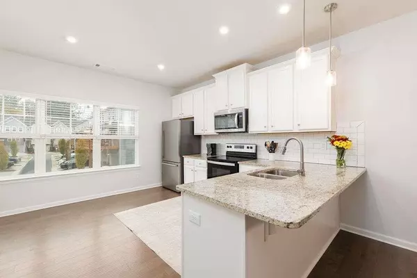 Kennesaw, GA 30144,2527 Hedgeway CIR