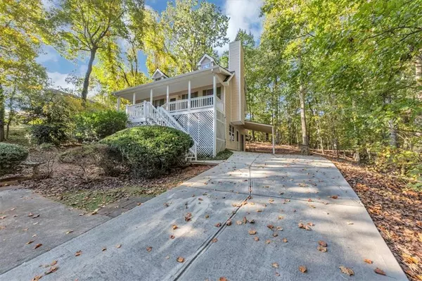 Flowery Branch, GA 30542,6280 OAKLEAF DR