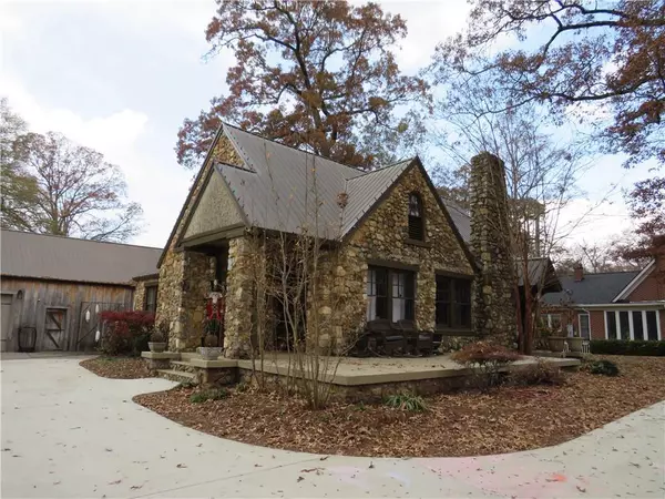 Cedartown, GA 30125,607 N College ST