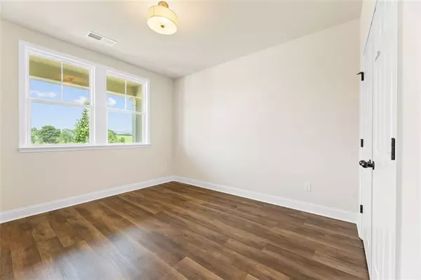 Hoschton, GA 30548,601 Grand Wehunt DR