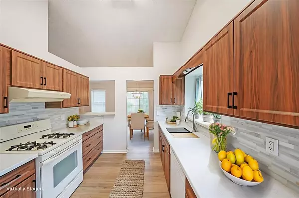 Kennesaw, GA 30152,2790 Grassland CT NW