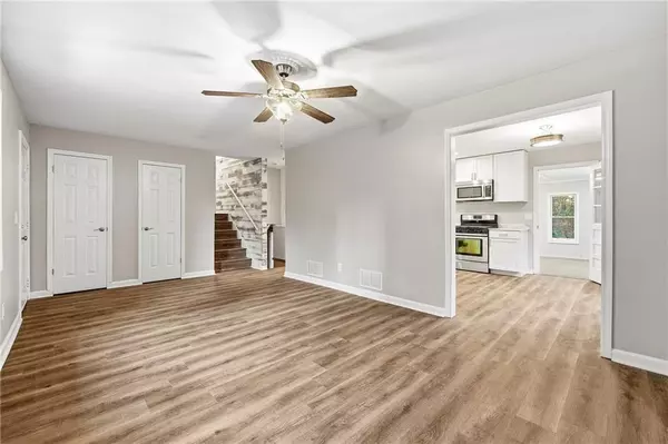 Woodstock, GA 30189,930 Kings CT