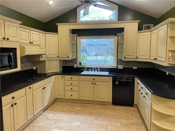 Conyers, GA 30094,920 Sugar Creek DR