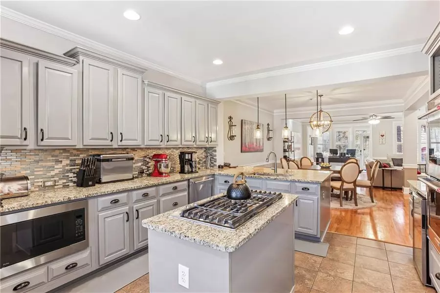 520 Vinings Estates DR SE #B04, Mableton, GA 30126