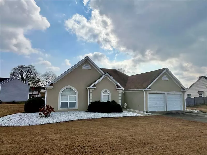 19 Meadow Crest CT, Powder Springs, GA 30127