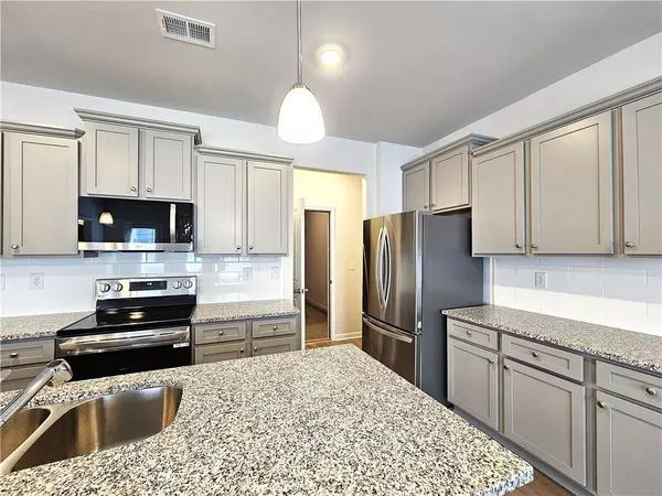 Woodstock, GA 30189,338 Lanier CIR