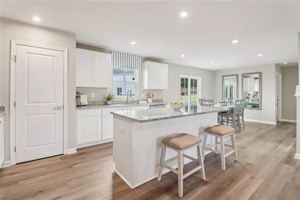 Stone Mountain, GA 30087,6643 Red Oak WAY