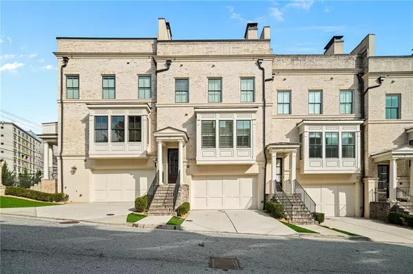 Atlanta, GA 30319,3715 Peachtree RD #2