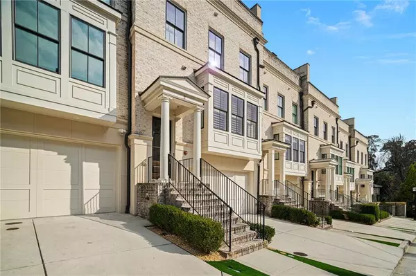 Atlanta, GA 30319,3715 Peachtree RD #2