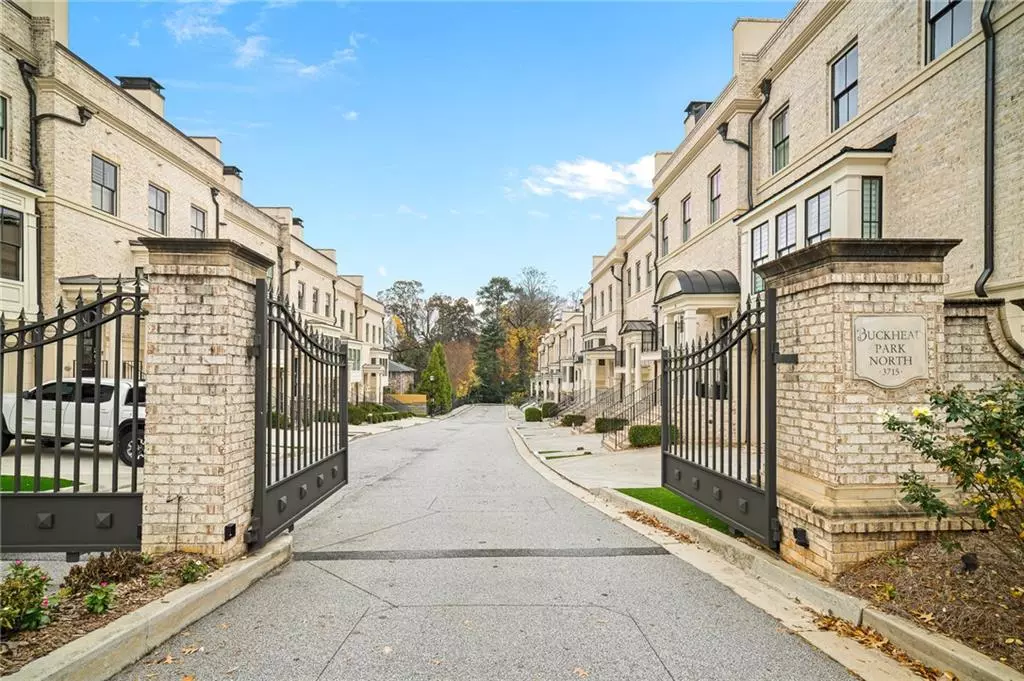 Atlanta, GA 30319,3715 Peachtree RD #2