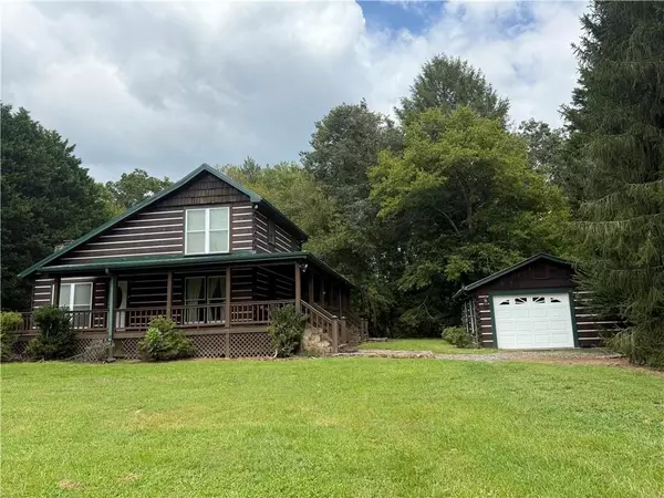 215 Hemlock DR, Suches, GA 30572
