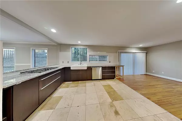 Alpharetta, GA 30022,355 Elbe DR