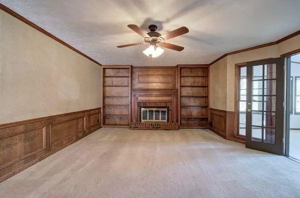 Roswell, GA 30076,260 Spring Ridge DR