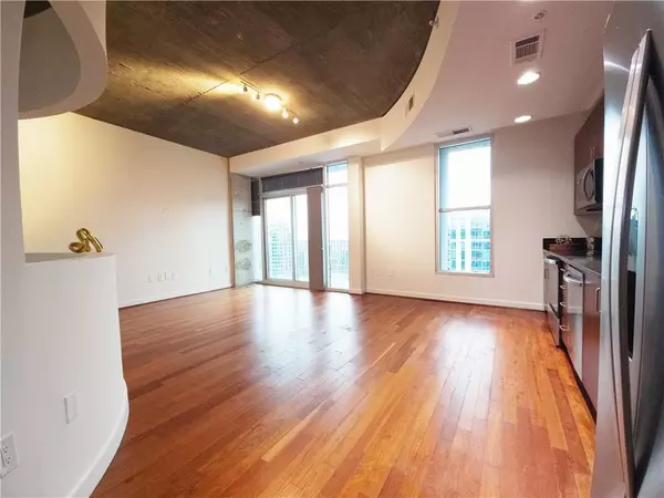 Atlanta, GA 30305,250 Pharr RD NE #2104