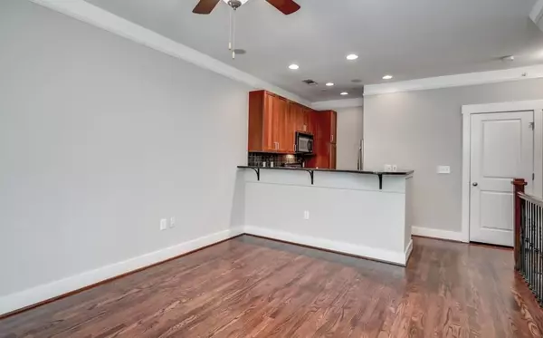 Atlanta, GA 30309,216 Semel DR NW #348