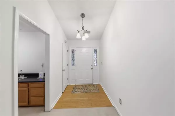 Douglasville, GA 30135,5784 SHOAL CREEK DR