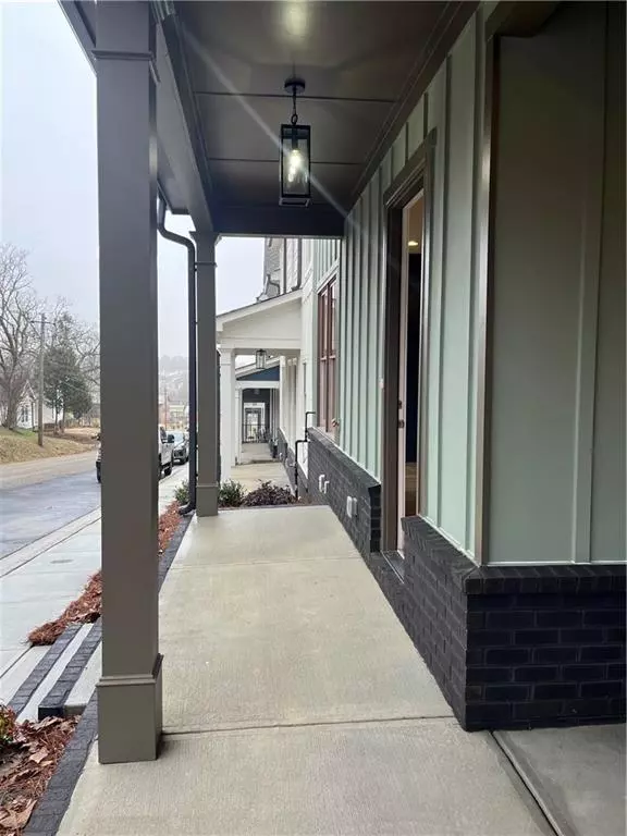 Flowery Branch, GA 30542,5603 Pine ST