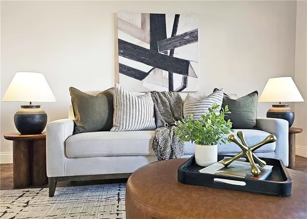 Atlanta, GA 30308,136 Peachtree Memorial DR NW #PA4