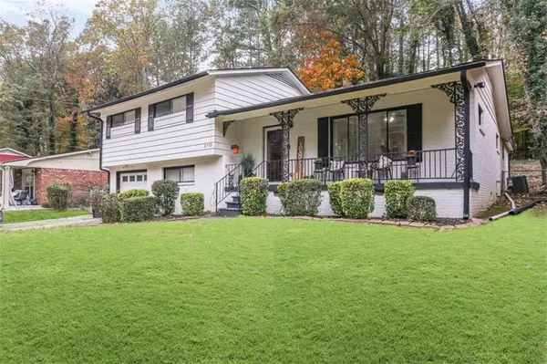 2715 Riggs DR, East Point, GA 30344