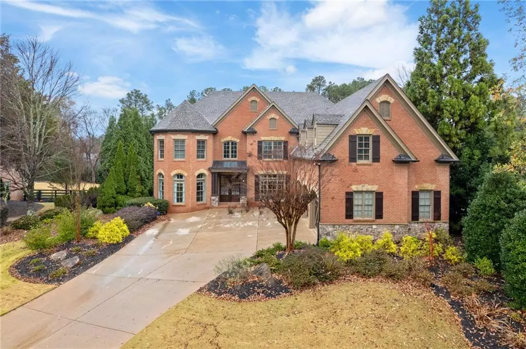 Alpharetta, GA 30004,560 Arcaro DR