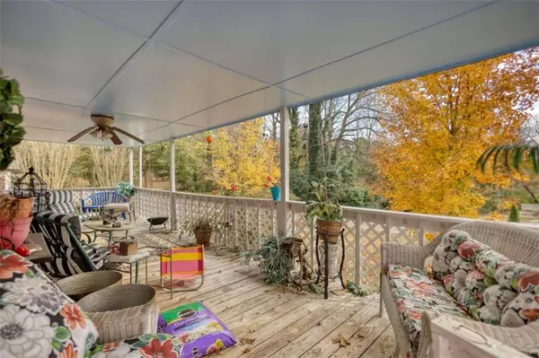 Winder, GA 30680,279 Spring ST