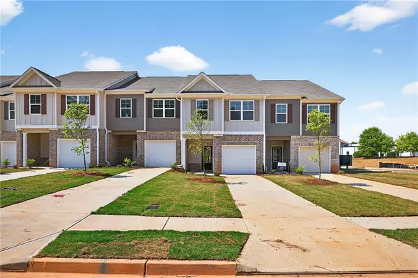 2825 Lillian LN, Douglasville, GA 30135