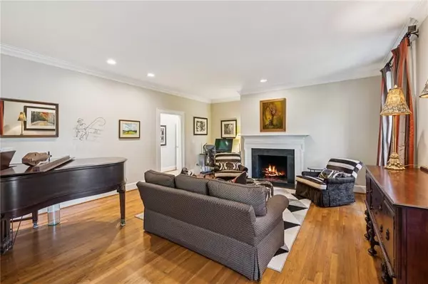 Atlanta, GA 30327,2010 Rivermeade WAY NW