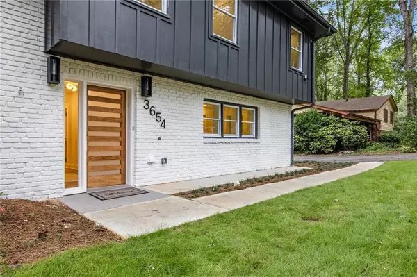 Smyrna, GA 30082,3654 Lake DR SE