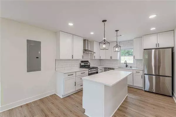 Decatur, GA 30032,525 Rosemont DR