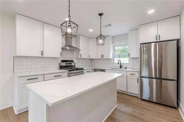 Decatur, GA 30032,525 Rosemont DR