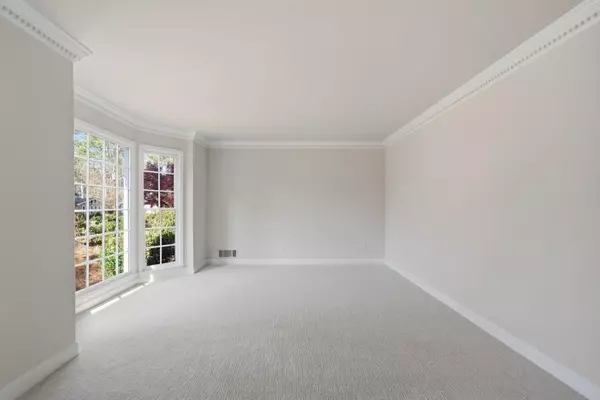 Dunwoody, GA 30338,1410 Mile Post DR