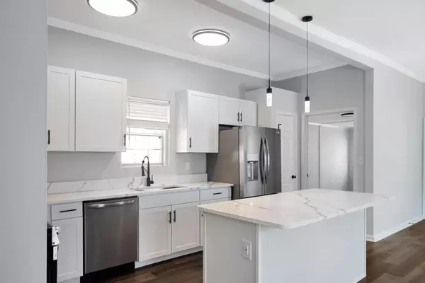 Atlanta, GA 30344,3087 Semmes ST