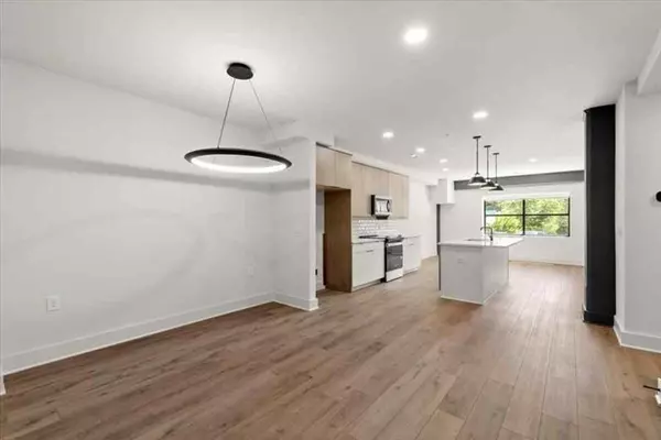 Decatur, GA 30030,108 Park Place Unit 107