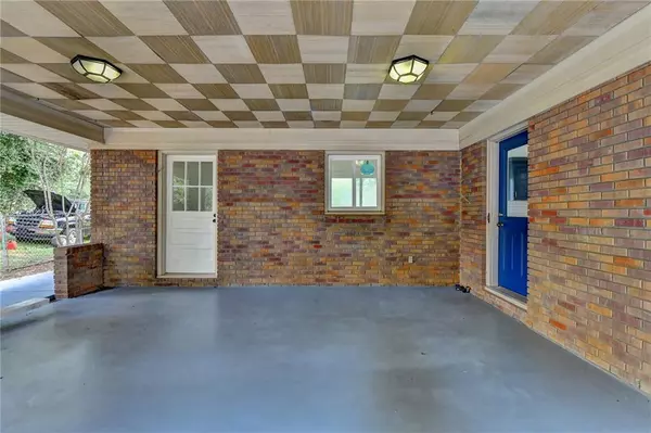 Sandy Springs, GA 30328,6085 GLENRIDGE DR